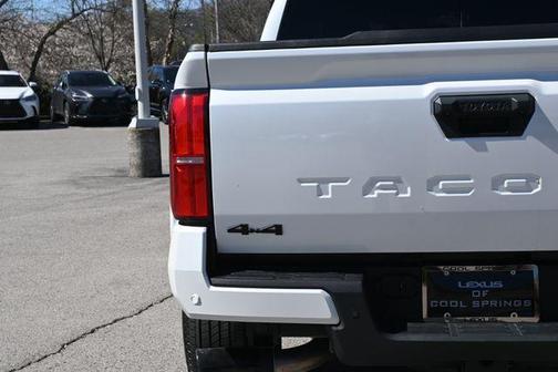 2024 Toyota Tacoma Hybrid TRD Sport