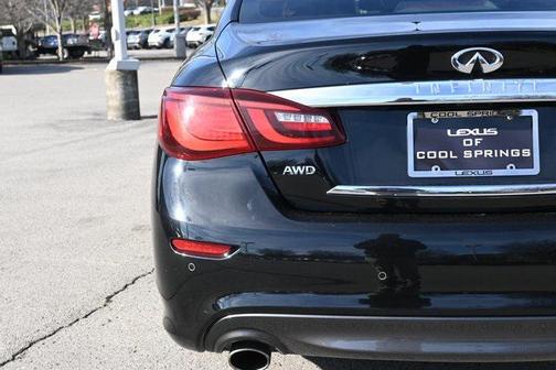 2017 INFINITI Q70 3.7X