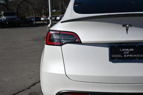 2023 Tesla Model Y Performance Dual Motor All-Wheel Drive