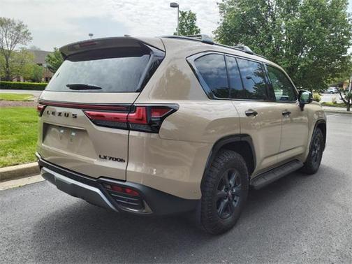 2025 Lexus LX 700h Overtrail