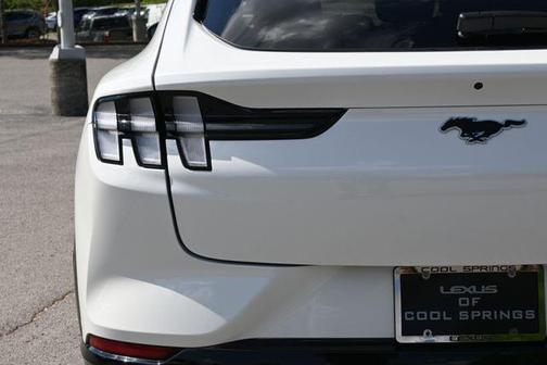 Star White Metallic Tri-Coat 2023 Ford Mustang Mach-E Premium