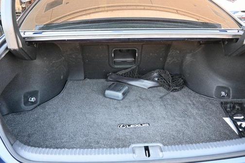 2024 Lexus ES 300h Premium