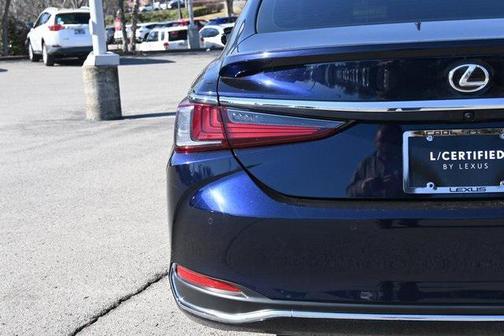 2024 Lexus ES 300h Premium