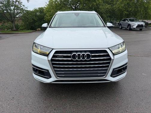 White 2018 Audi Q7 3.0T Prestige