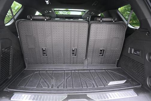 Steel Metallic 2022 Chevrolet Tahoe 4WD High Country