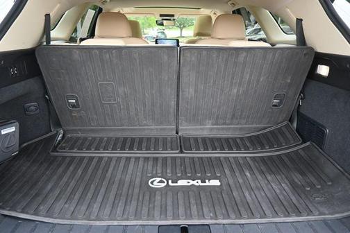 Eminent White Pearl 2022 Lexus RX 350L Base
