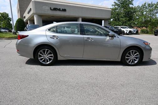 2017 Lexus ES 300h Base