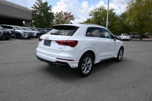 2022 Audi Q3 45 S line Premium