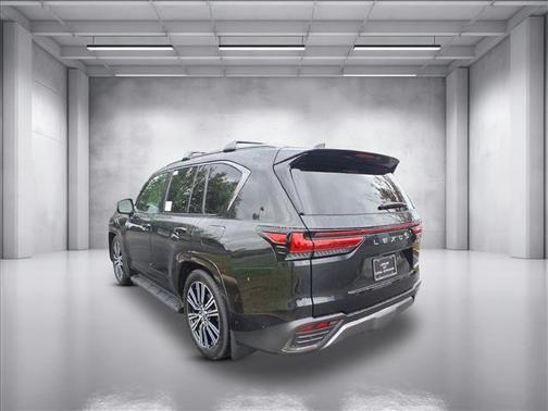 2025 Lexus LX 700h Luxury