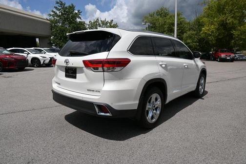 2017 Toyota Highlander Limited