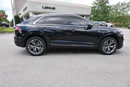 2023 Audi Q8 55 Premium Plus