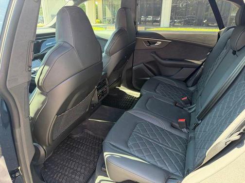 Waitomo Blue Metallic 2024 Audi SQ8 4.0T Prestige