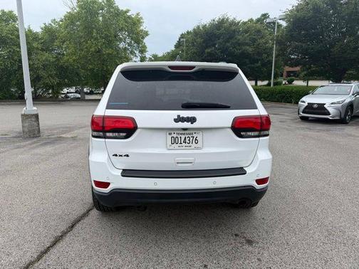 Bright White Clearcoat 2019 Jeep Grand Cherokee Upland