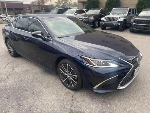2023 Lexus ES 300h Base