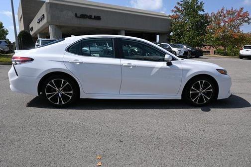 2019 Toyota Camry XLE