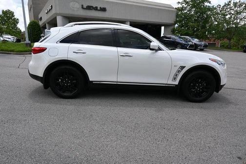 2017 INFINITI QX70 Base