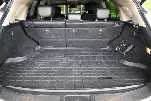 2017 INFINITI QX70 Base