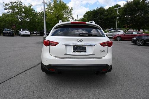 2017 INFINITI QX70 Base