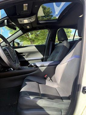 White Pearl 2021 Lexus UX 250h Base