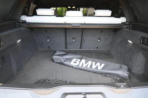 Mineral White Metallic 2024 BMW X5 xDrive40i