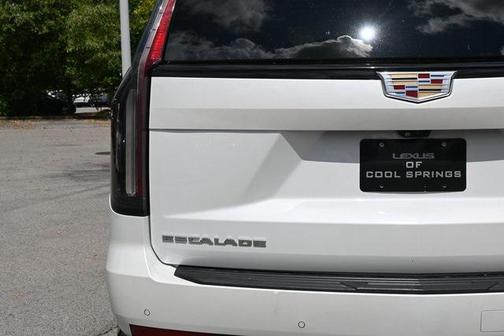 2022 Cadillac Escalade Sport Platinum