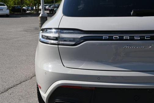 2024 Porsche Macan S