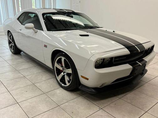 2014 Dodge Challenger SRT8