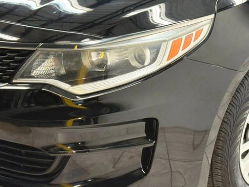 Ebony Black 2016 Kia Optima LX
