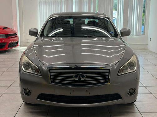 Gray 2013 INFINITI M37x Base