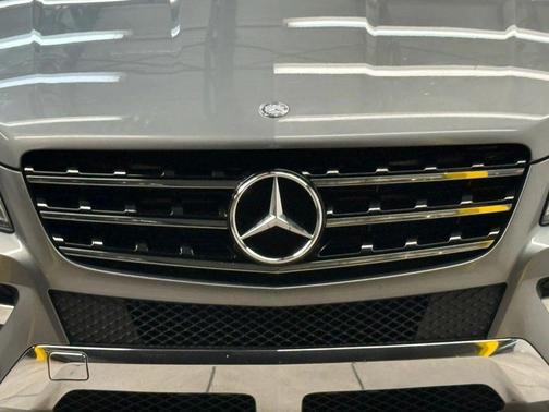 Silver 2013 Mercedes-Benz M-Class ML 350 Sport Utility 4D
