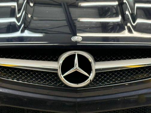 2009 Mercedes-Benz SL-Class SL 550 Roadster 2D