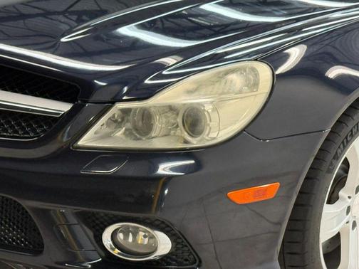 2009 Mercedes-Benz SL-Class SL 550 Roadster 2D