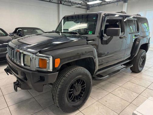 2006 Hummer H3 Base