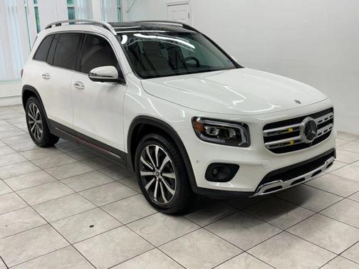 White 2023 Mercedes-Benz GLB 250 Base