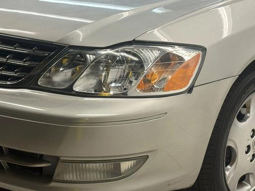 2004 Toyota Avalon XLS