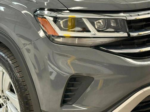 Gray 2020 Volkswagen Atlas Cross Sport 3.6L V6 SE w/Technology