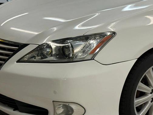 2011 Lexus ES 350 Base