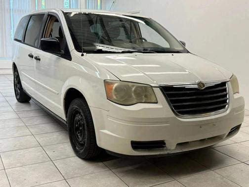 2008 Chrysler Town & Country LX