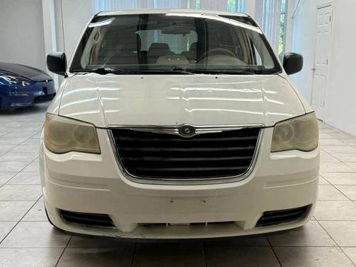 2008 Chrysler Town & Country LX