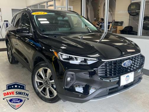 Agate Black Metallic 2024 Ford Escape Platinum