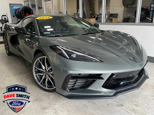 Gray Metallic 2024 Chevrolet Corvette Stingray w/2LT