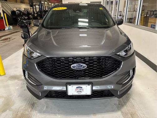 2022 Ford Edge ST-Line