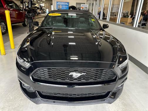 2017 Ford Mustang EcoBoost Premium