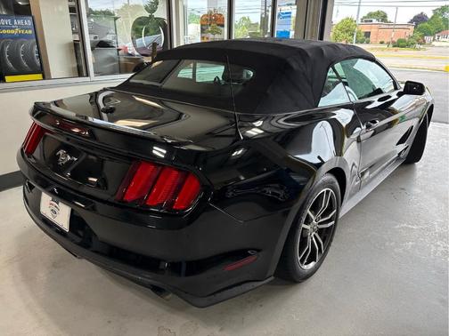 2017 Ford Mustang EcoBoost Premium
