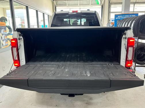 2022 Ford F-350 Platinum