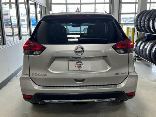 2018 Nissan Rogue SL