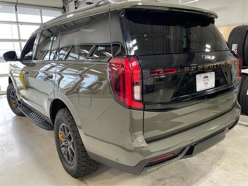 Green 2025 Ford Expedition Tremor