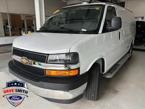 Summit White 2024 Chevrolet Express 2500 Work Van