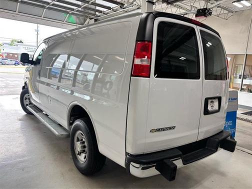 Summit White 2024 Chevrolet Express 2500 Work Van