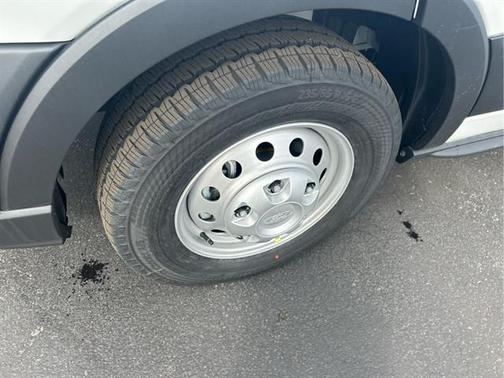 Oxford White 2026 Ford Transit-250 148 WB Medium Roof Cargo